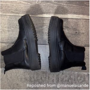 Steve Madden Chelsea Platform Lug boots